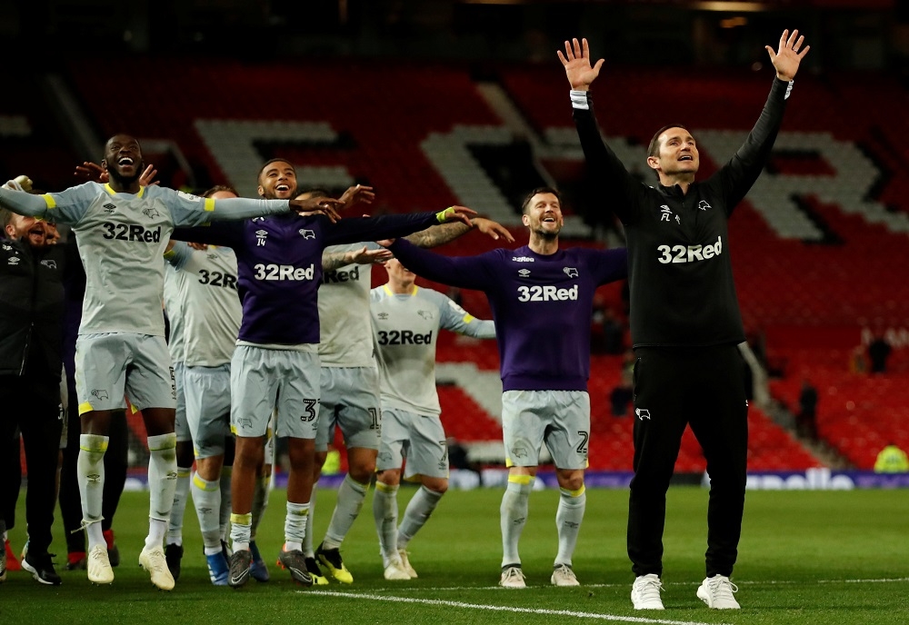 Kakav šok – Derbi izbacio Junajted! Lampard otjerao Murinja sa klupe?