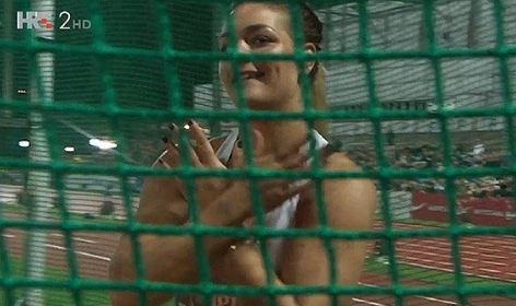 FOTO – Srpski mediji se pitaju da li ih ova Hrvatica provocira: Je li ovo albanski orao?