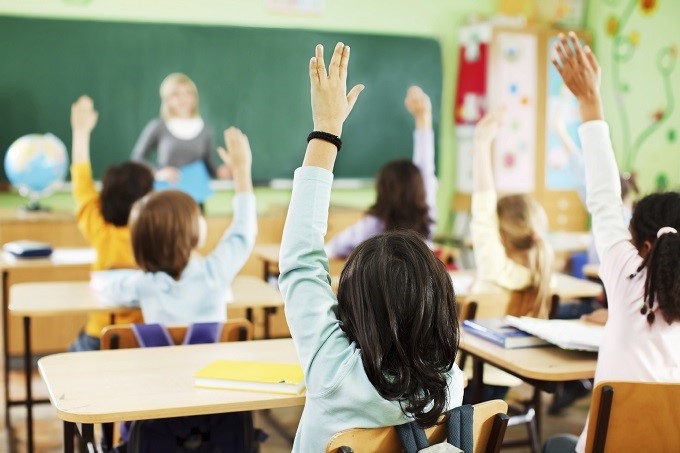 Preko veze od upisa u školu, do ocjena, pa i diplome Luča