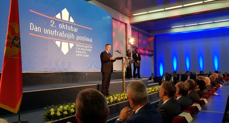 Veljović: Više od 60 odsto graďana vjeruje policiji