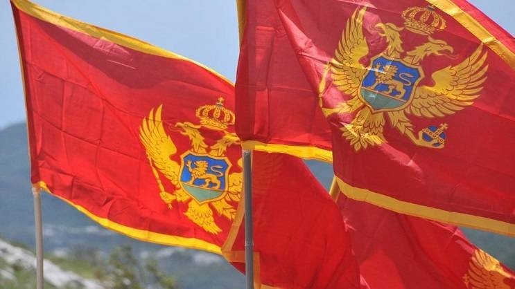 Za polumjesec na zastavi treba da glasa 54 poslanika i 321.000 birača
