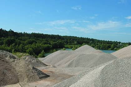 Botunjani traže pravo da vade šljunak iz Morače