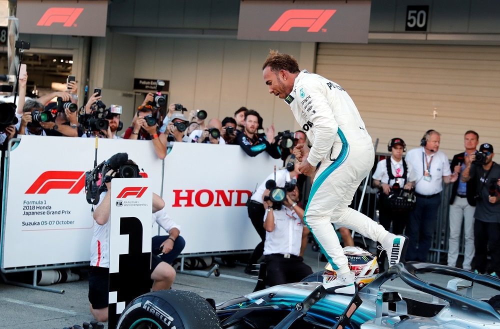 Hamilton na pragu pete titule