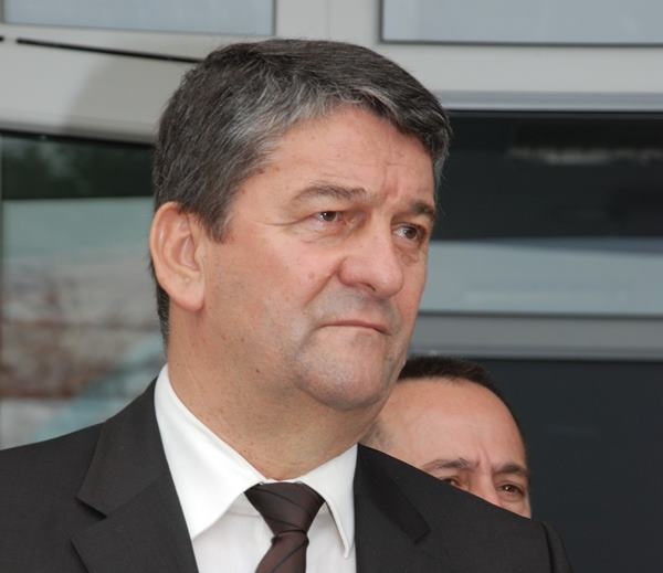 Grboviću se nije svidjela predstava: “Mafije ima i u Srbiji, a to ne pominjete” – i napustio salu