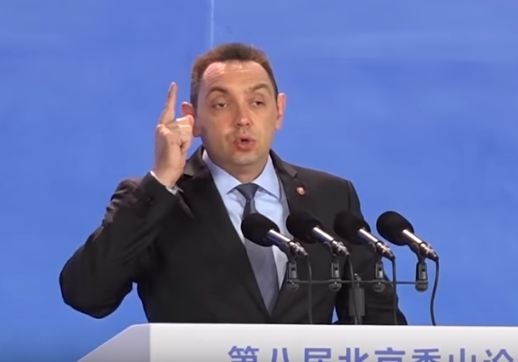 VIDEO – “Hev bonbardment”: Pogledajte kako Vulin govori engleski