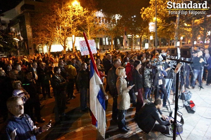 FOTO – DF završio protestnu šetnju: Prije tri godine pratile ih hiljade, sada svega par stotina