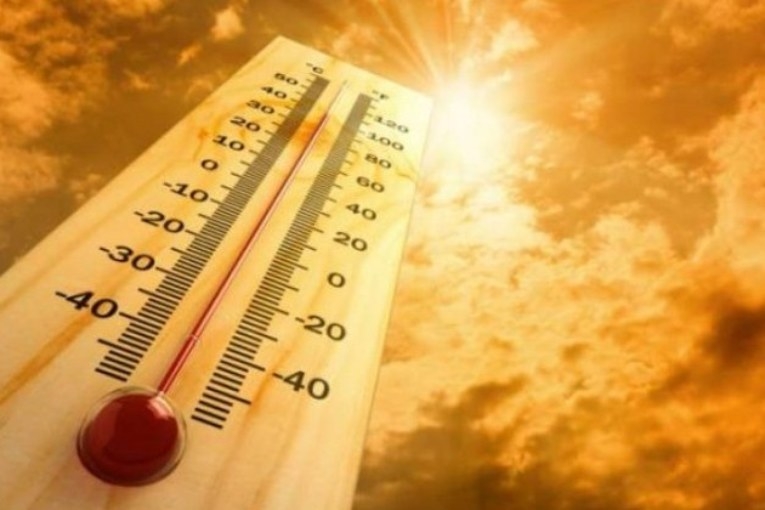 Kalendarski je jesen, ali su temperature ljetnje: Podgoričanin izmjerio 31 stepen u autu!