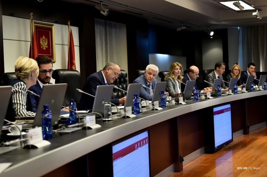 Iz državne uprave bi otišla 424 zaposlena