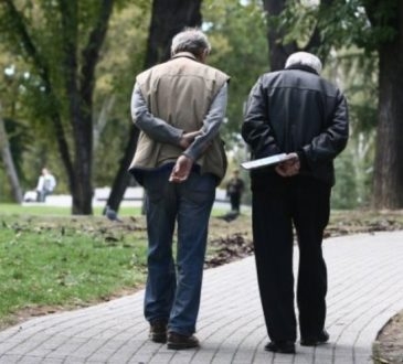 Penzionere u Herceg Novom sahranjuju i na pasijim grobiljima: Trećina živi na ivici egzistencije