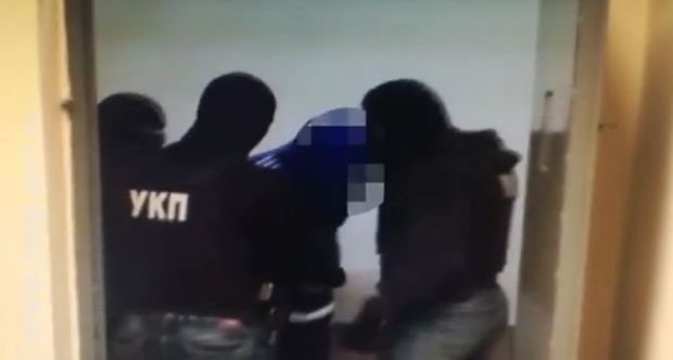 VIDEO – Spopadao djevojčicu dok su putnici gledali: Pogledajte hapšenje napasnika iz tramvaja u Srbiji