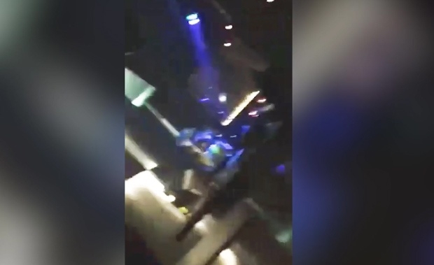 Snimak iz beogradskog kluba: Djevojke vrištale, gosti u panici bježali nakon upada hiligana koji su demolirali lokal