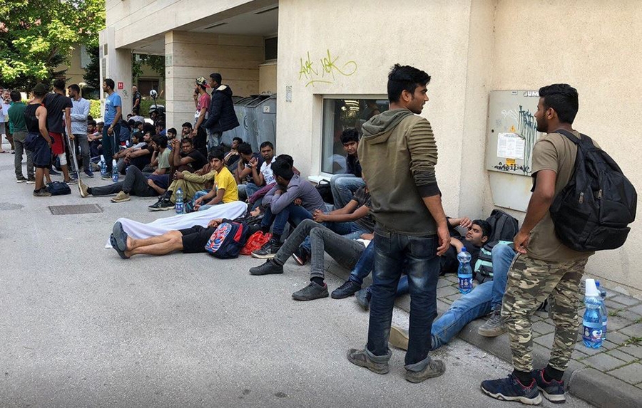 Uhapšeno sedam migranata: Ilegalno prešli iz Albanije u Crnu Goru
