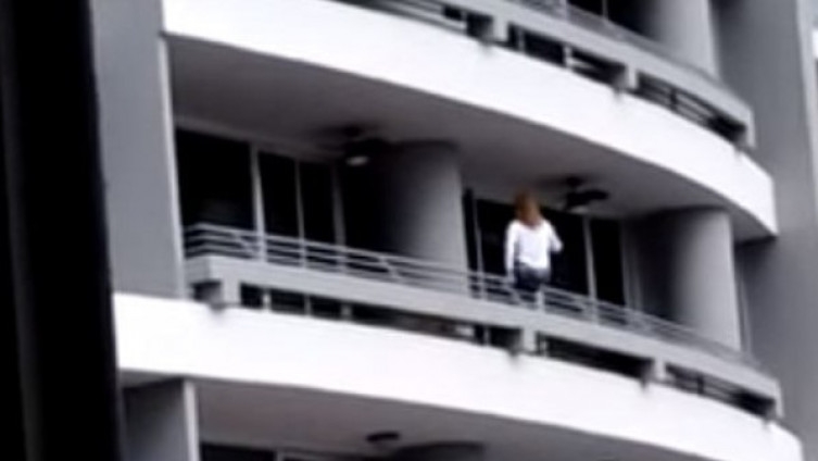 UZNEMIRUJUČI VIDEO: Zbog “savršenog” selfija, majka dvoje djece POGINULA