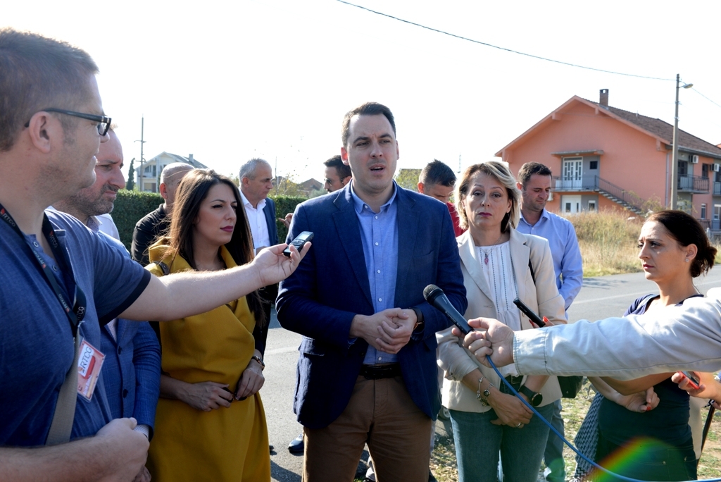 Put i kanalizacija za preko 200 domaćinstava na području Zlatice, preko 50 novih stubova javne rasvjete