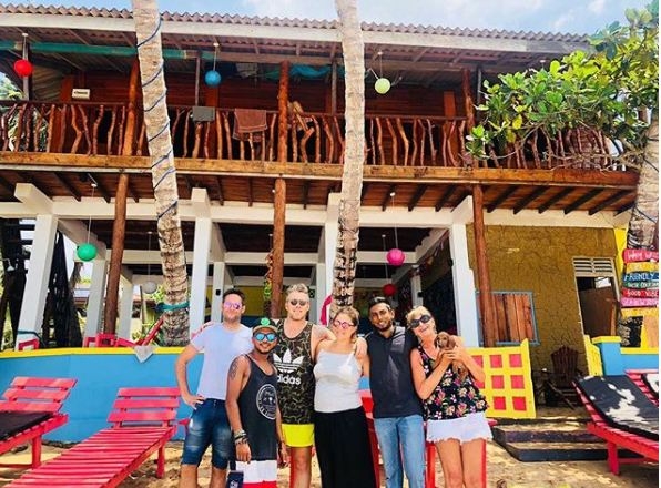 Otputovali su na romantičan medeni mjesec i toliko se napili da su kupili hotel