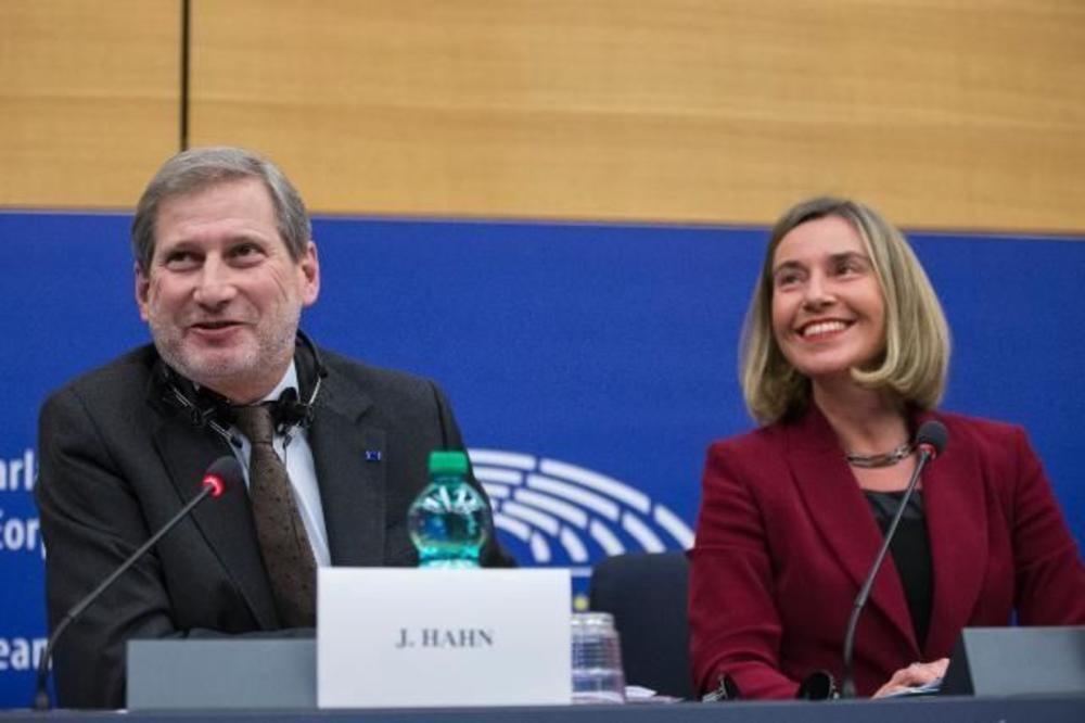 Mogerinijeva i Han: Referendum demokratski, većina za sporazum o imenu i ulazak u EU i NATO