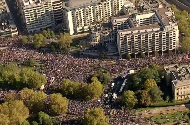 Pola miliona ljudi na ulicama Londona zahtijeva novi referendum
