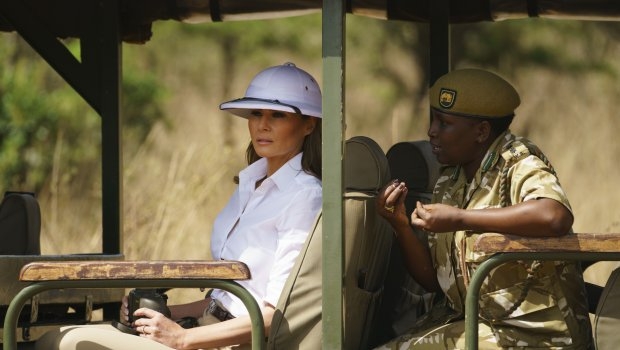 Šešir Melanije Tramp izazvao skandal u Africi