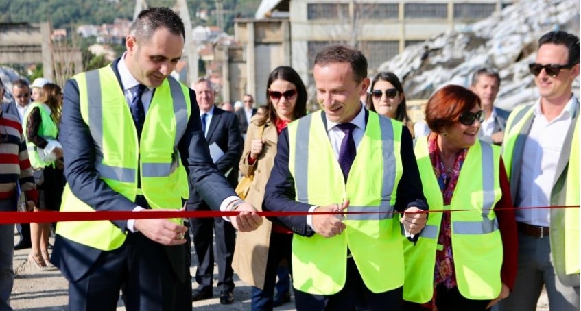 Prvi brod sa gritom iz Brodogradilišta isploviće u januaru: Radulović i Buše ozvaničili početak radova