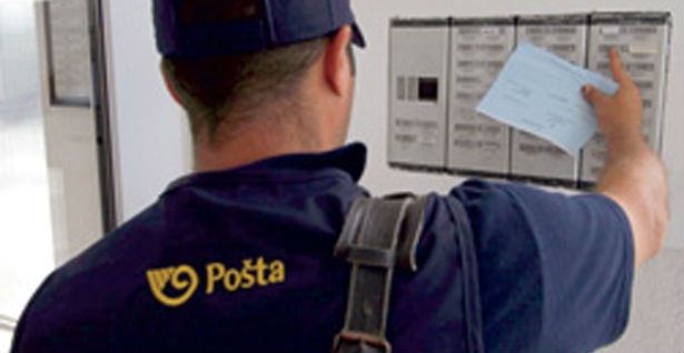 Poštara tuko 30 ljudi palicama i šipkama jer nije donio rješenje za novčanu pomoć