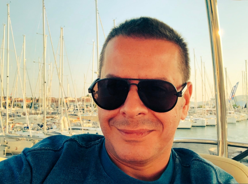 VLADO GEORGIEV opleo po DARI BUBAMARI: Ti si turbo folk PRASE!