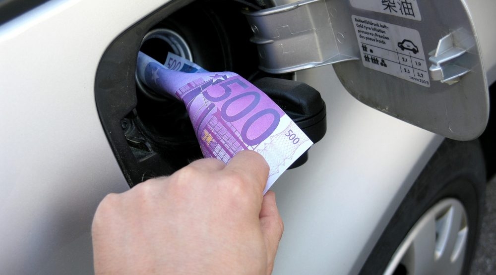 Cijene nafte u svijetu padaju, u Crnoj Gori ništa od pojeftinjenja! Konjević za Standard: Prostora za smanjenje akiciza ima
