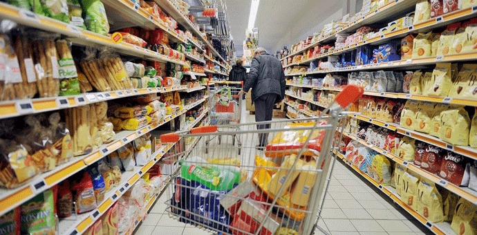 Monstat ostaje pri svojoj računici: Minimalna potrošačka korpa 637 eura, dva eura dnevno dovoljno za hranu