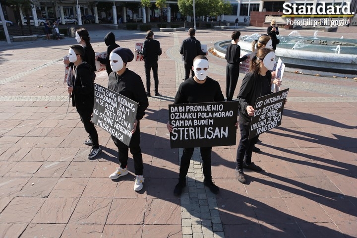 Performans u Podgorici protiv sistema koji ne prepoznaje postojanje trans osoba