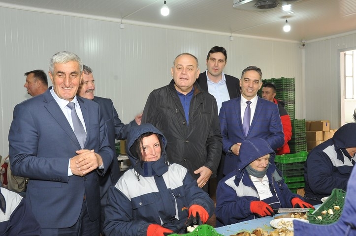 Simović u Rožajama obišao preduzeće “Interfood”: Spoj darova prirode, preduzetničke energije i Vladine podrške