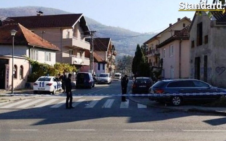 Udario ženu na pješačkom pa se “zakucao” u parkirano vozilo: U udesu u Bijelom Polju povrijeđena jedna osoba