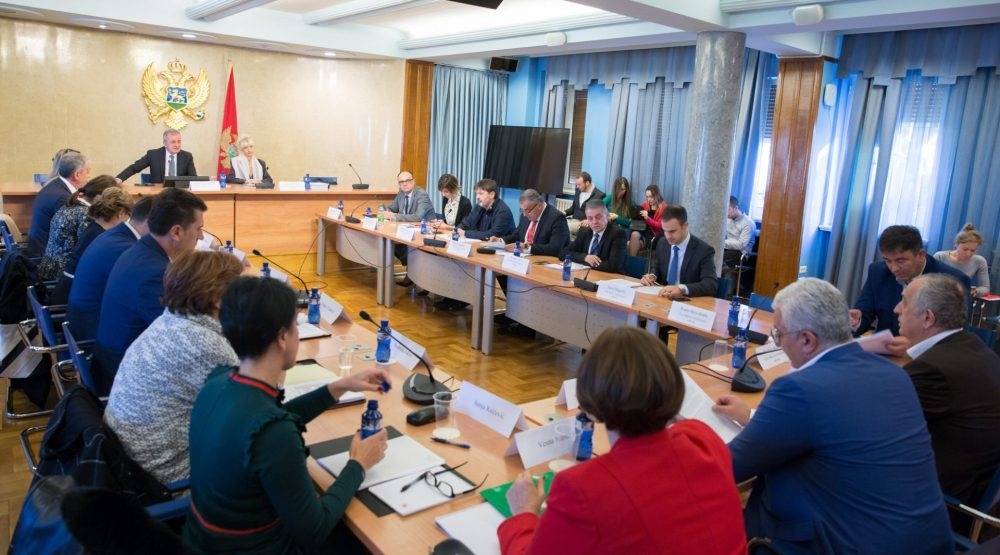 Svađa poslanika DPS-a na odboru, Stanišić poručio Šćepanović: “Vi ste svi avetni”