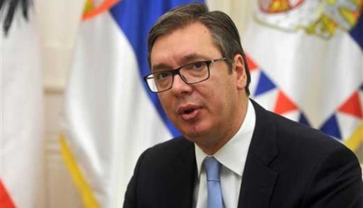 VIDEO – Nagrada za trud: RTS u prenos Makronovog govora ubacio “zamrznutog” Vučića