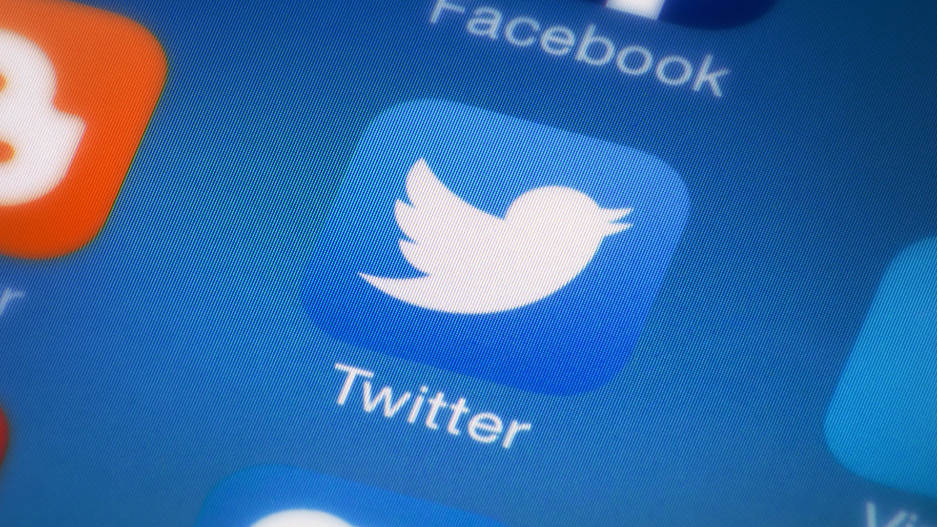 Twitter ukinio naloge sa kojih su pozivali birače u SAD da ne idu na glasanje