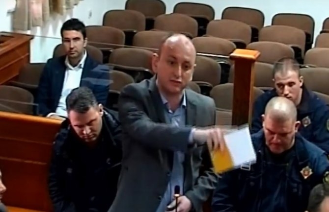 Odloženo suđenje za pokušaj terorizma: Knežević ne prihvata da ga brani advokat Kljajević