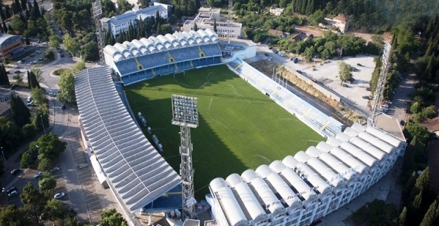 Ni nakon decenije Gradski stadion nema istočnu tribinu
