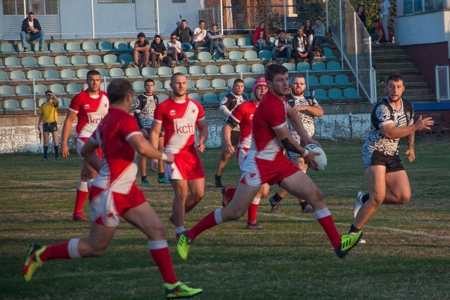 VIDEO: Brutalna tuča igrača Crvene zvezde i Partizana u borbi za trofej