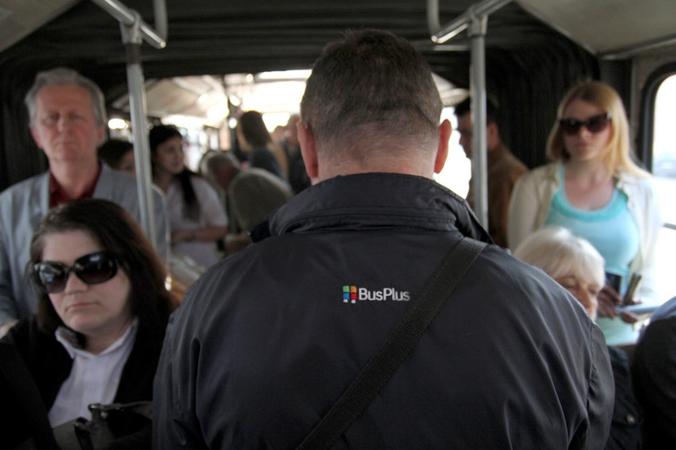 Putnik prepoznao kontrolora autobusa kojeg je napao prije pet godina, pa ga ponovo pretukao