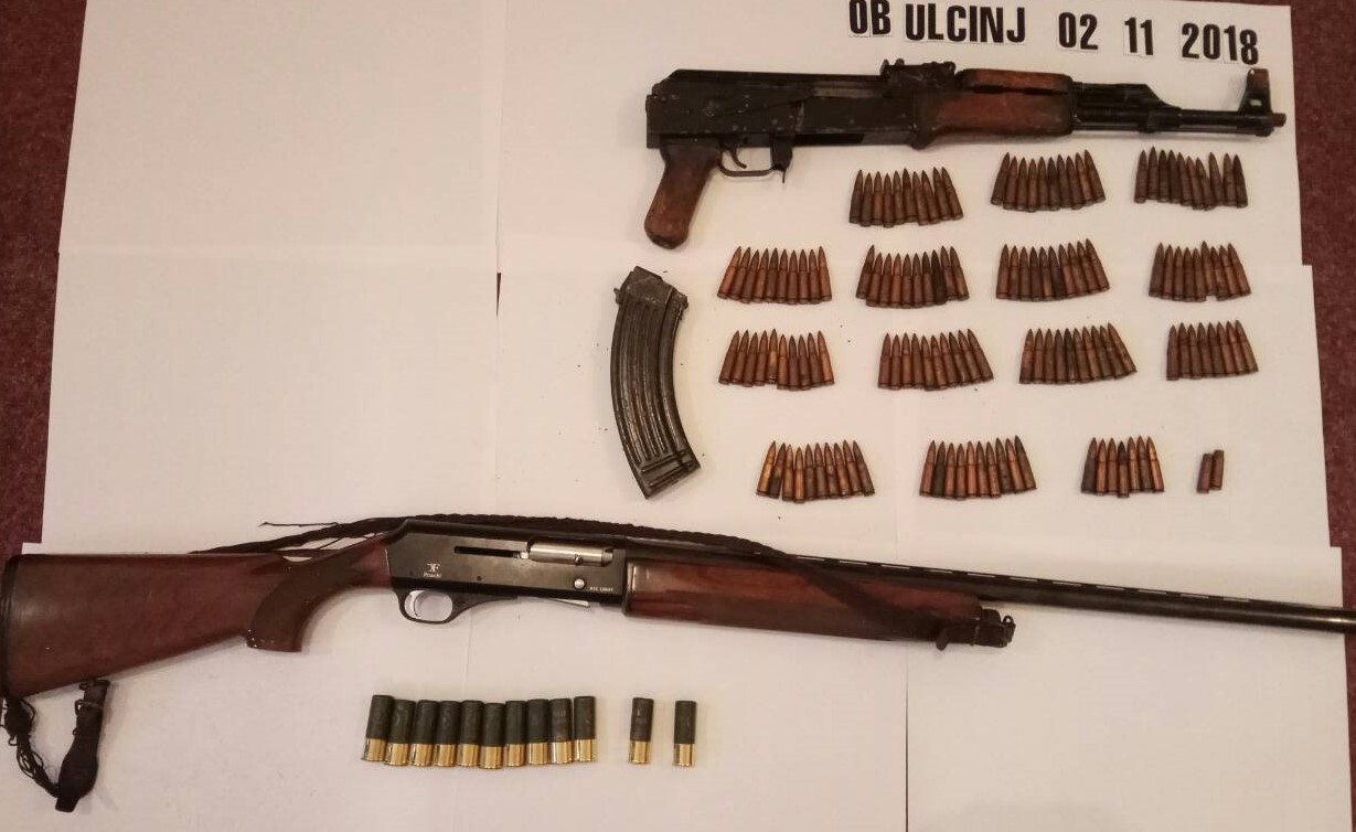 Ulcinjanka prijavila muža za nasilje nad njom i djecom: Policija nakon pretresa Ulcinjanina pronašla automatsku pušku i municiju