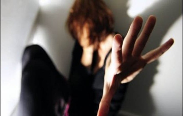 Stravično: Mjesecima silovao ćerku (14) i prijetio joj da će objaviti njene gole fotografije ako ga prijavi majci