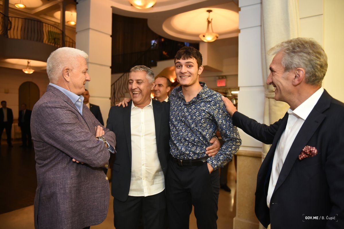 Marković u Gusinju i Plavu: Razvoj i ulaganja u sjever stalni zadatak Vlade
