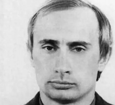 Isplivala šokantna tajna skrivana u arhivi Štazija: Putin imao legitimaciju Njemačke tajne službe?