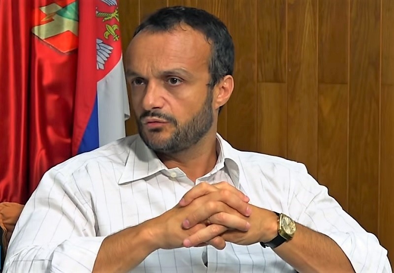Profesor Dejan Mirović vraćen sa crnogorske granice u Srbiju