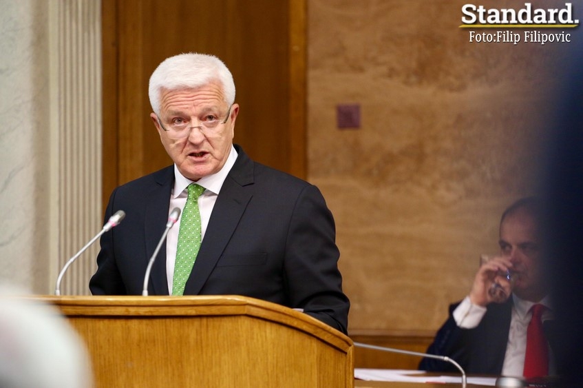 Marković: Nećemo kupovati socijalni mir povećanjem zarada bez realnog pokrića