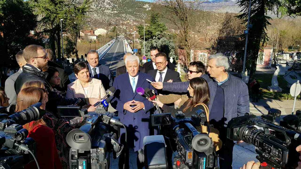 Marković o odluci o stavljanju u zatvor poslanika DF-a: Rješenje je zakonsko, Ustavni sud jedini može da ocjenjuje ustavnost akata