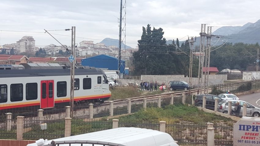 Nesreća na pruzi u Baru: Poginula učenica Gimnazije