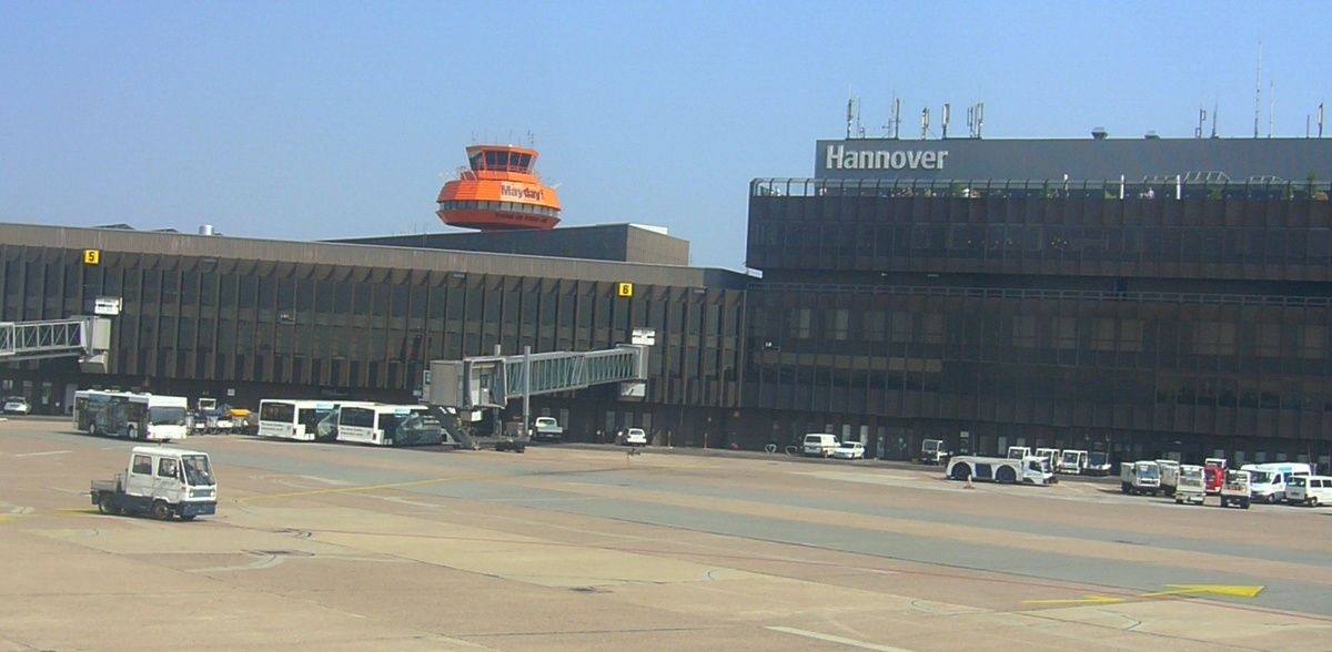 Incident na aerodromu u Hanoveru, obustavljeni letovi