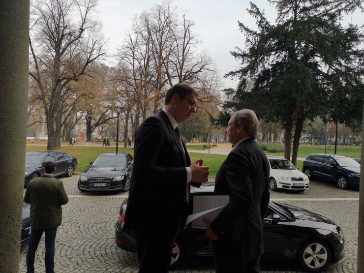 “Priština će trpjeti posljedice”: Evropski komesar poručio da Evropa neće tolerisati provokacije i jednostrane poteze Prištine