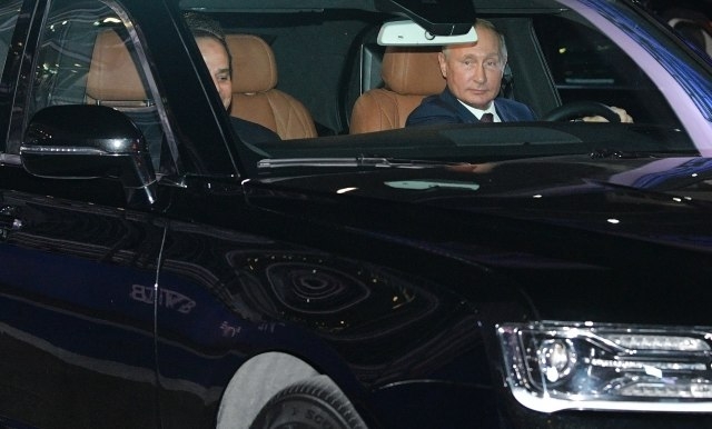Putinova limuzina hit na tržištu, počinje masovna proizvodnja