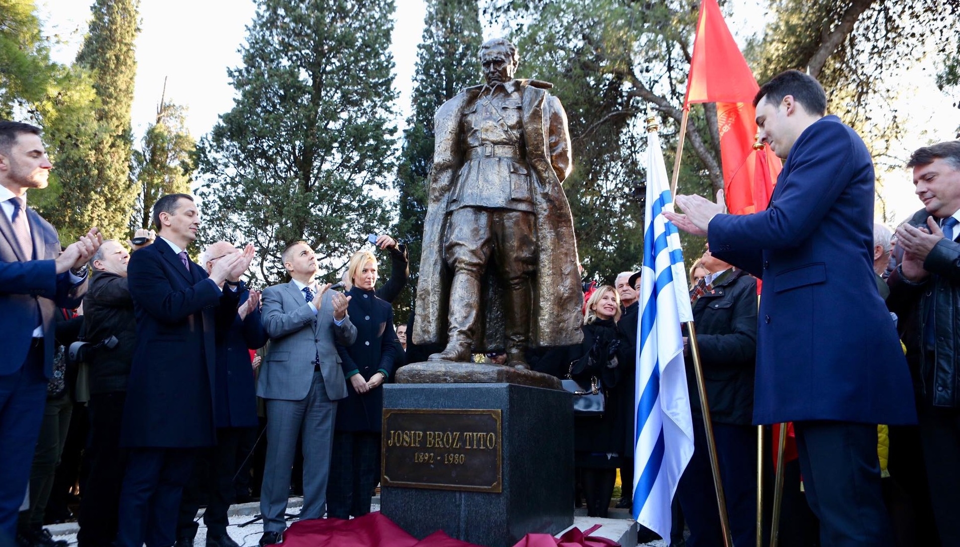 Duh Titograda oživio u Podgorici: Otkriven spomenik Josipu Brozu Titu