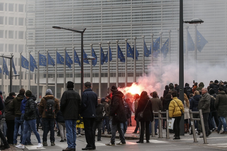 Sukobi demonstranata i policije u Briselu